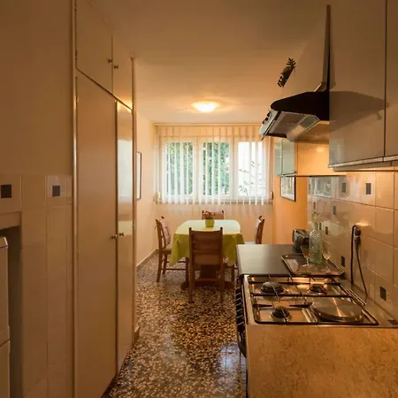 Apartamento Friendly Well Located Family Split