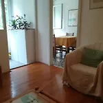 Апартаменты Friendly Well Located Family *