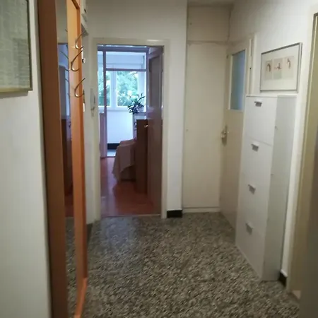 Friendly Well Located Family Split